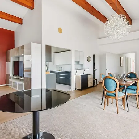Herault Terrace Premium 2-bedroom With Terrace & In Dom wakacyjny