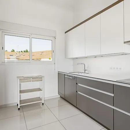 Dom wakacyjny Herault Terrace Premium 2-bedroom With Terrace & In *