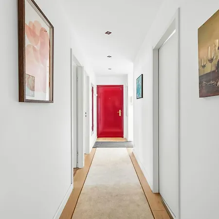 Dom wakacyjny Herault Terrace Premium 2-bedroom With Terrace & In *