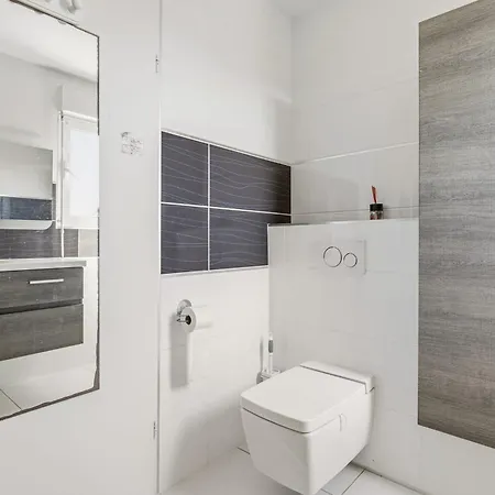 Herault Terrace Premium 2-bedroom With Terrace & In * Agde